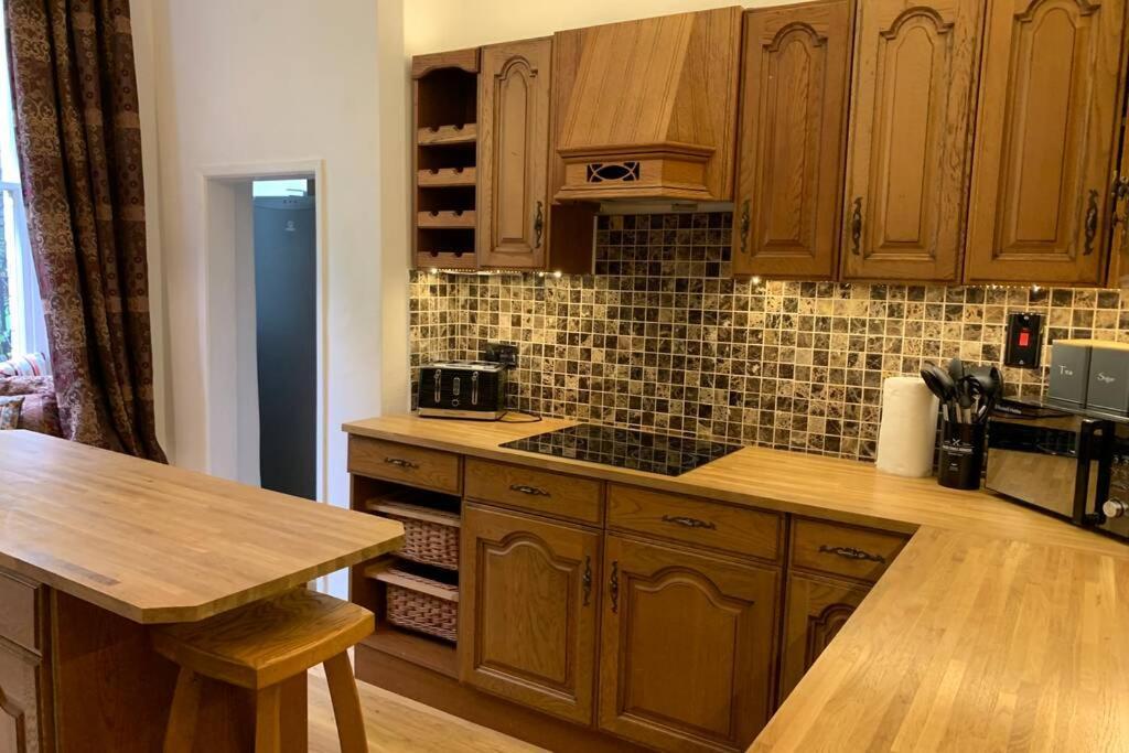 Luxurious Apartment In Historic Mansion - Sleeps 7 Ladock Bagian luar foto