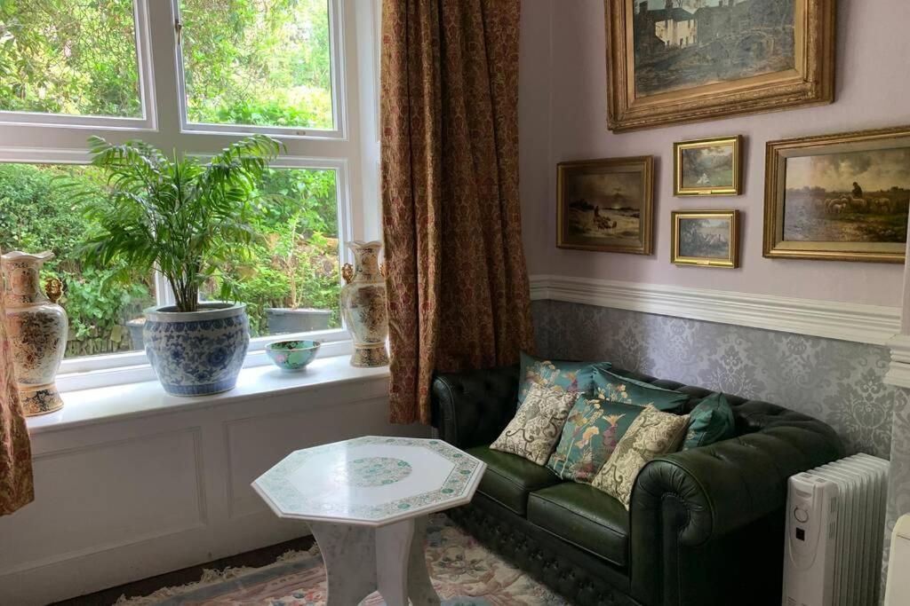 Luxurious Apartment In Historic Mansion - Sleeps 7 Ladock Bagian luar foto